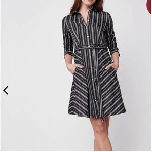 UNTUCKit size 6 Willow dress. New with tags. Black & white stripes.